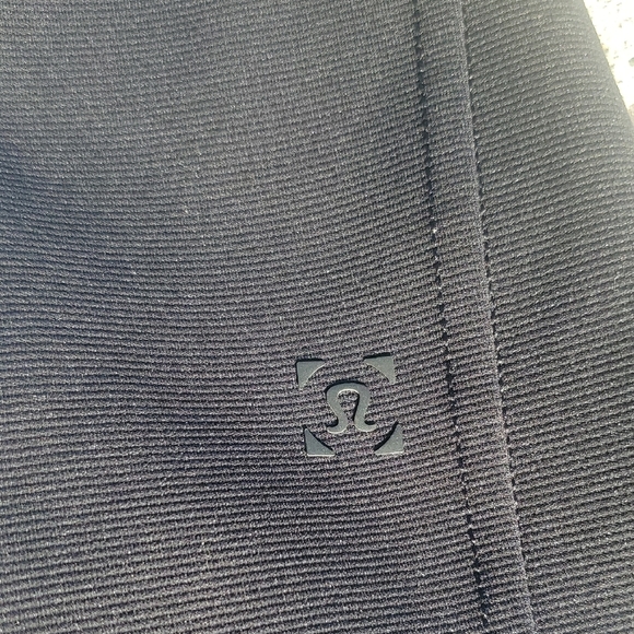 Men's Lululemon Black Jacket Large - Picture 2 of 16